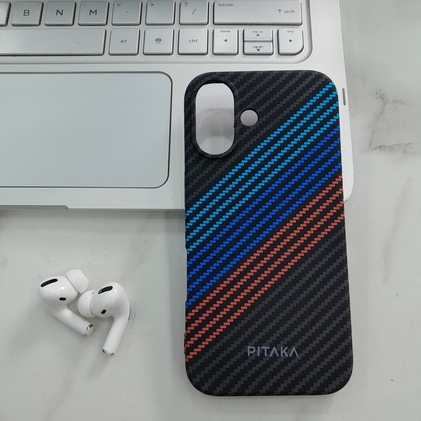 PITAKA MagEZ Case 4
