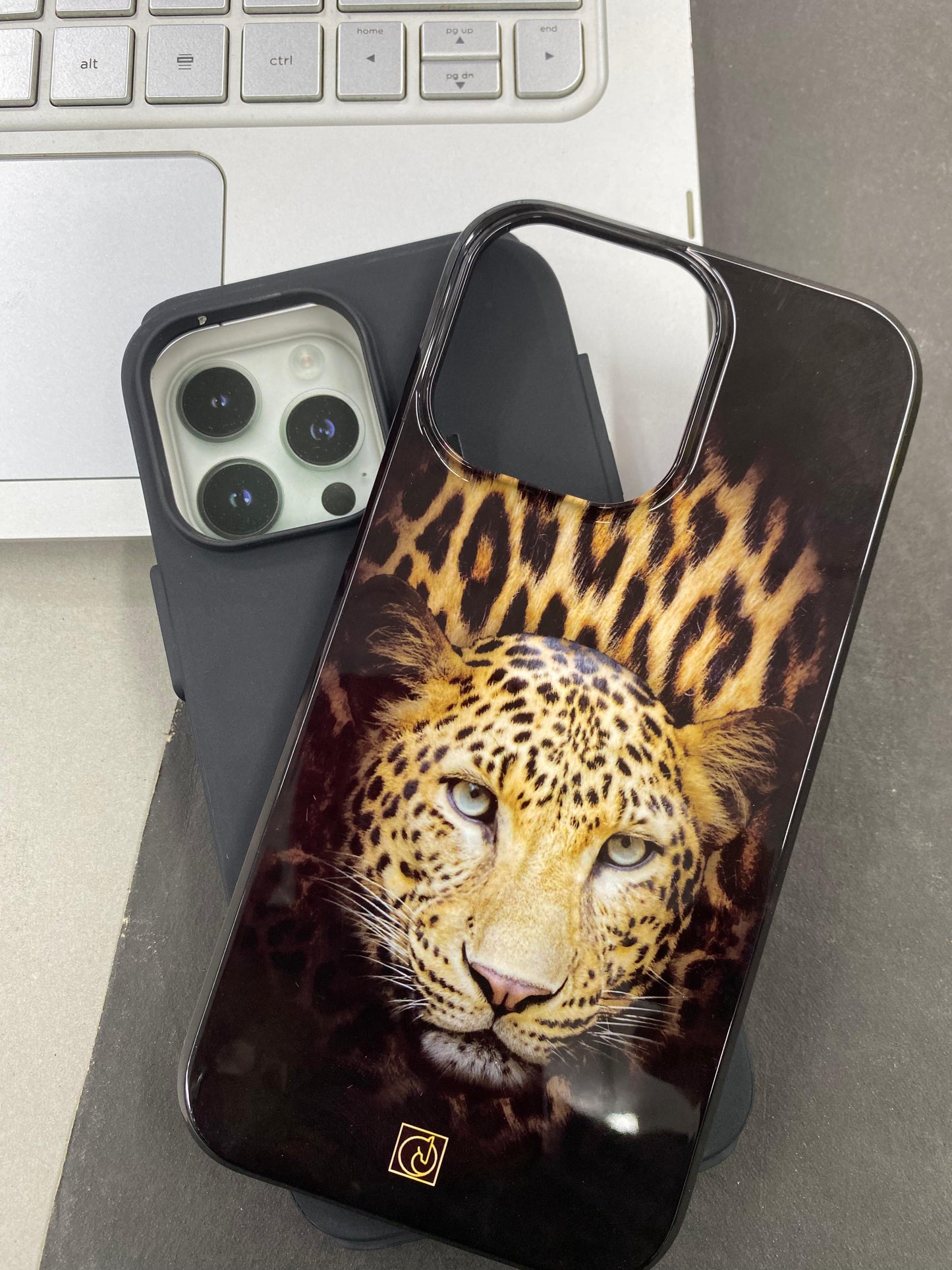 GENISS Premium Leopard Case for iPhone 14 Pro Max