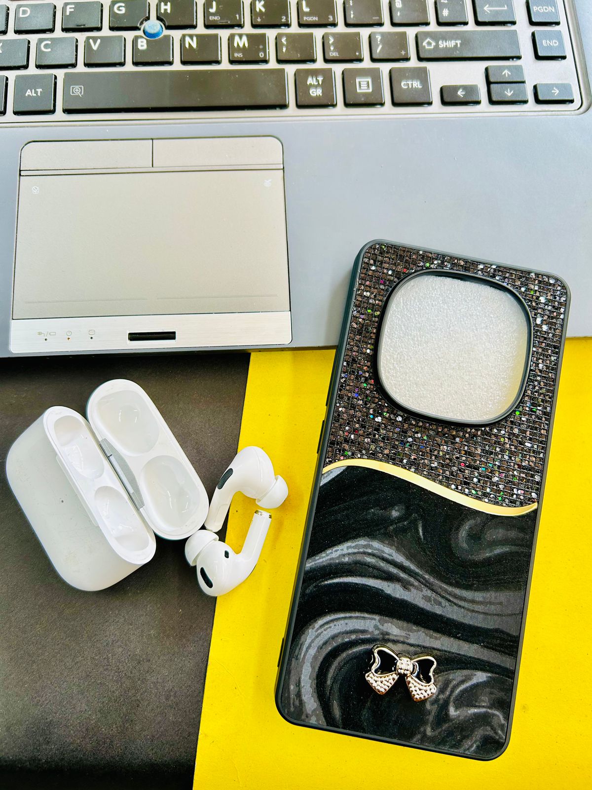 FANCY BUTERFLY STONE CASE VIVO SAMSUNG TECNO (Copy)